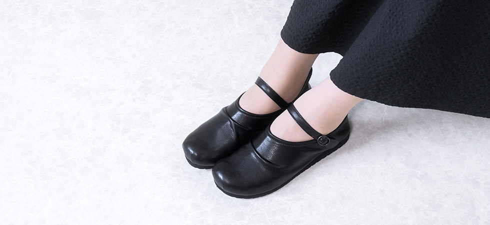 レディースシューズ エール ダークグリーンの商品画像