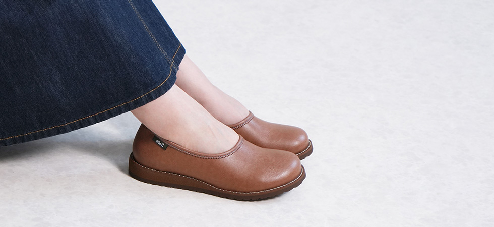 シンプルコンフォートシューズガーデン マスタードの商品画像